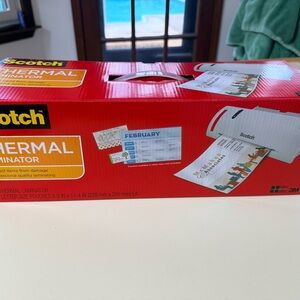 Scotch Thermal Laminator w/ 50 pk Laminating Pouches (unopened).